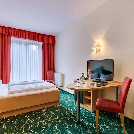 فندق Waldhotel Vogtland كلينغنتال