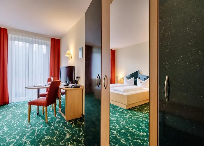فندق Waldhotel Vogtland كلينغنتال