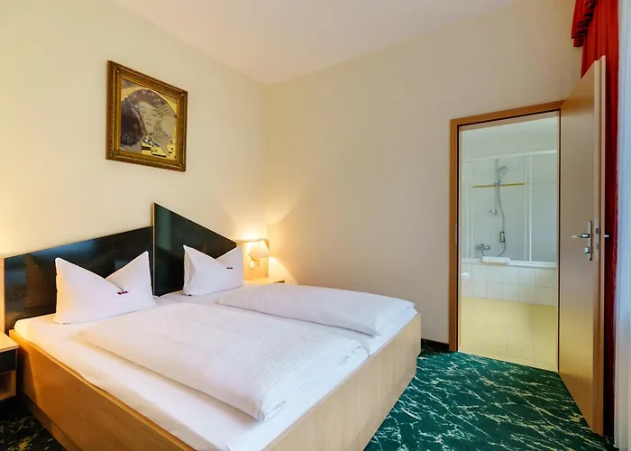 Waldhotel Vogtland 3* كلينغنتال